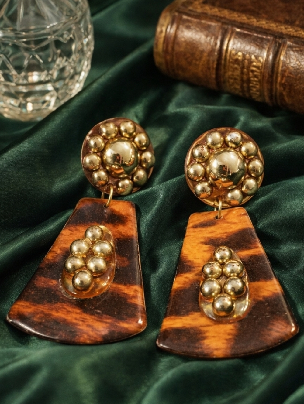 80s Bold Tortoiseshell Lucite Clip On Earrings Oversized Statement Gold Dome